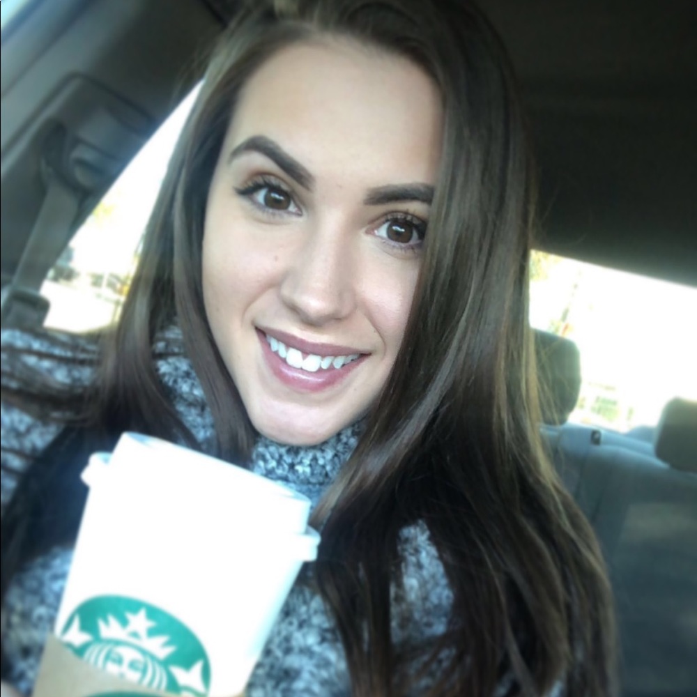 Meet your Posher, Kayla